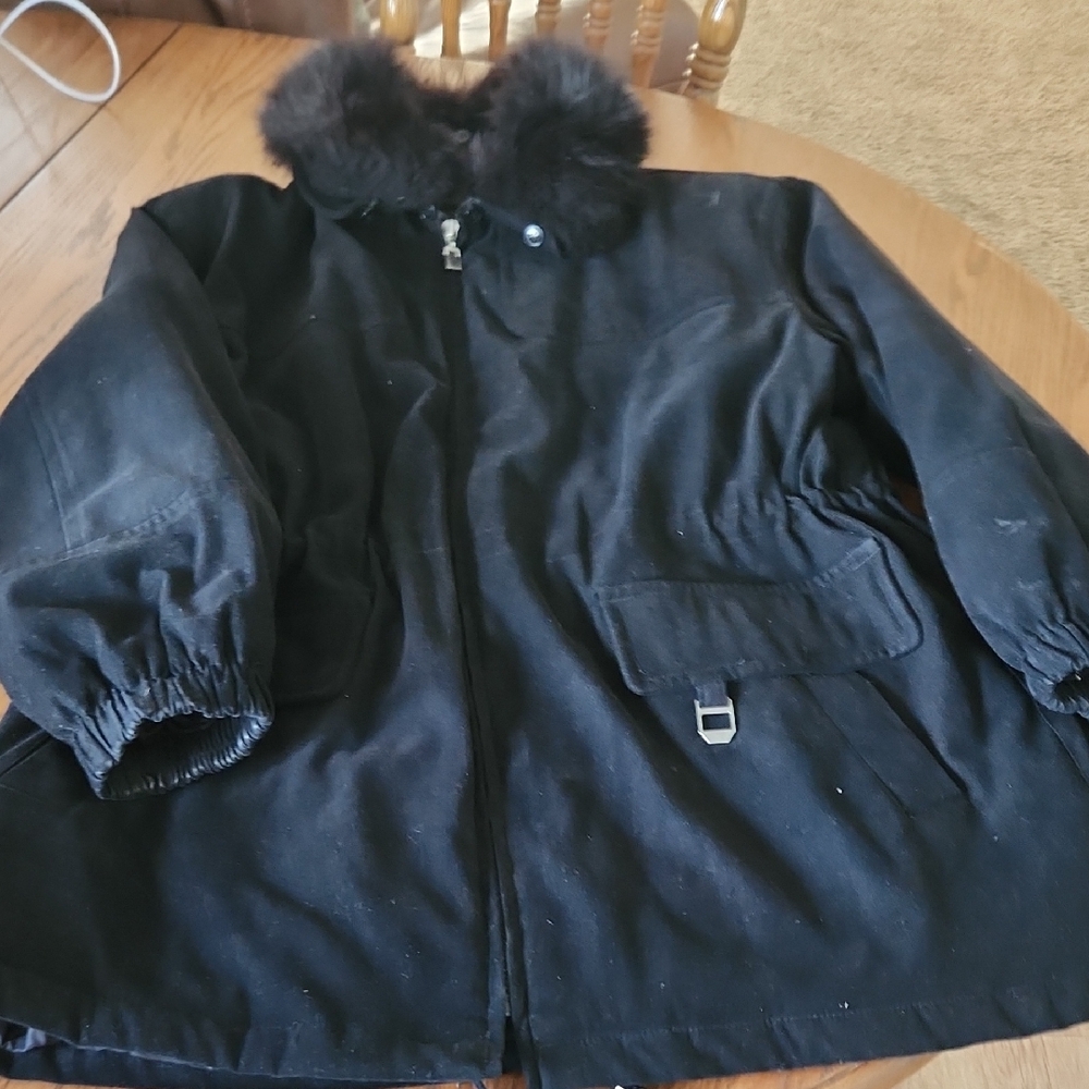 Elegant Black Pea Coat with Fur Collar